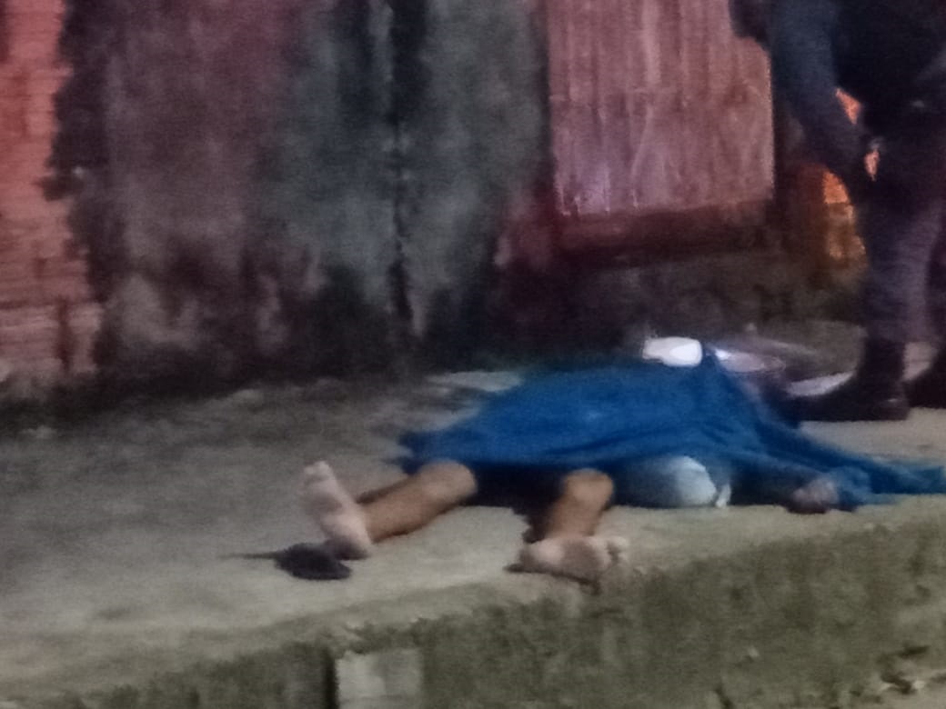 Dois homens s&atilde;o executados a tiros em ruas diferentes no Jorge Teixeira