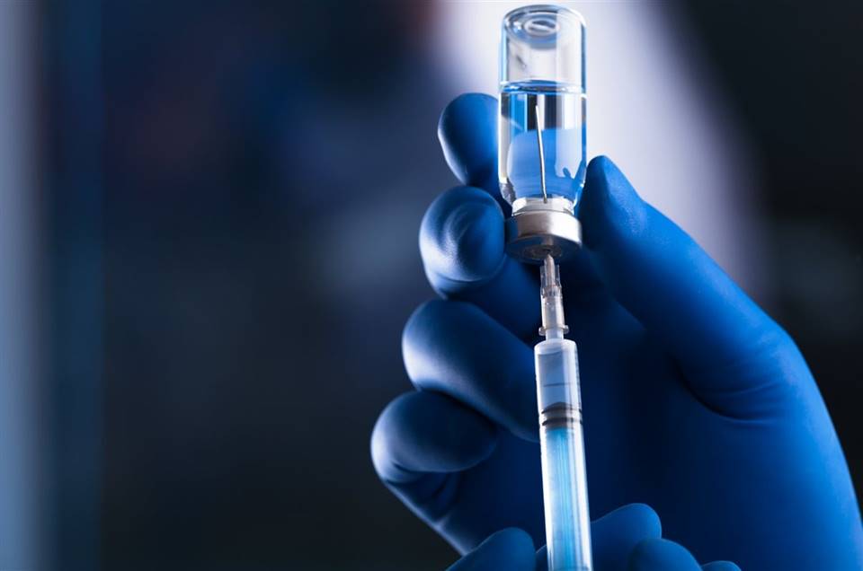 Sa&uacute;de negocia compra de mais 100 milh&otilde;es de doses da Pfizer