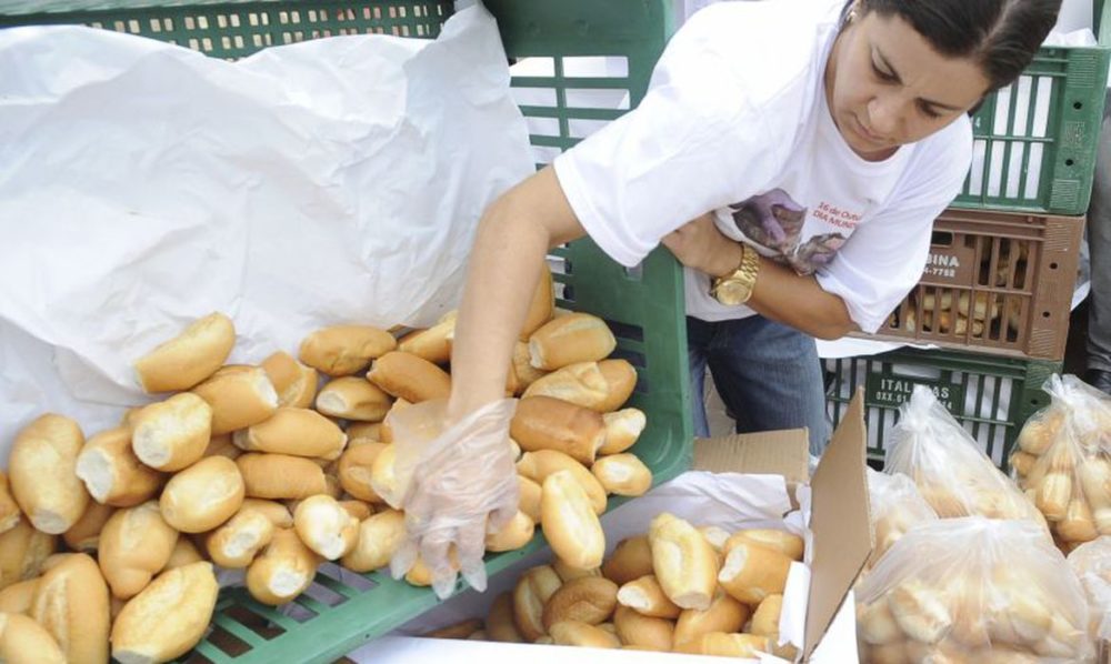 Pão francês só poderá ser comercializado por quilo, a partir de junho Pão francês só poderá ser comercializado por quilo, a partir de junho