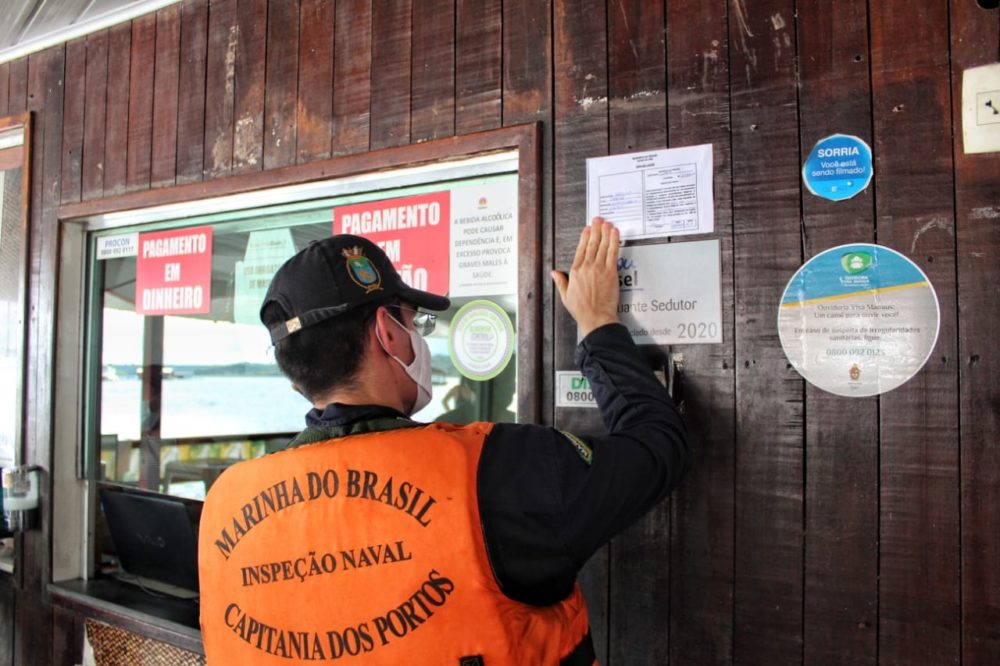 Dois flutuantes s&atilde;o autuados pela CIF neste domingo (25/04)