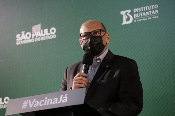 Entrega de vacinas será retomada no dia 3 de maio, afirma diretor do Butantan Entrega de vacinas será retomada no dia 3 de maio, afirma diretor do Butantan