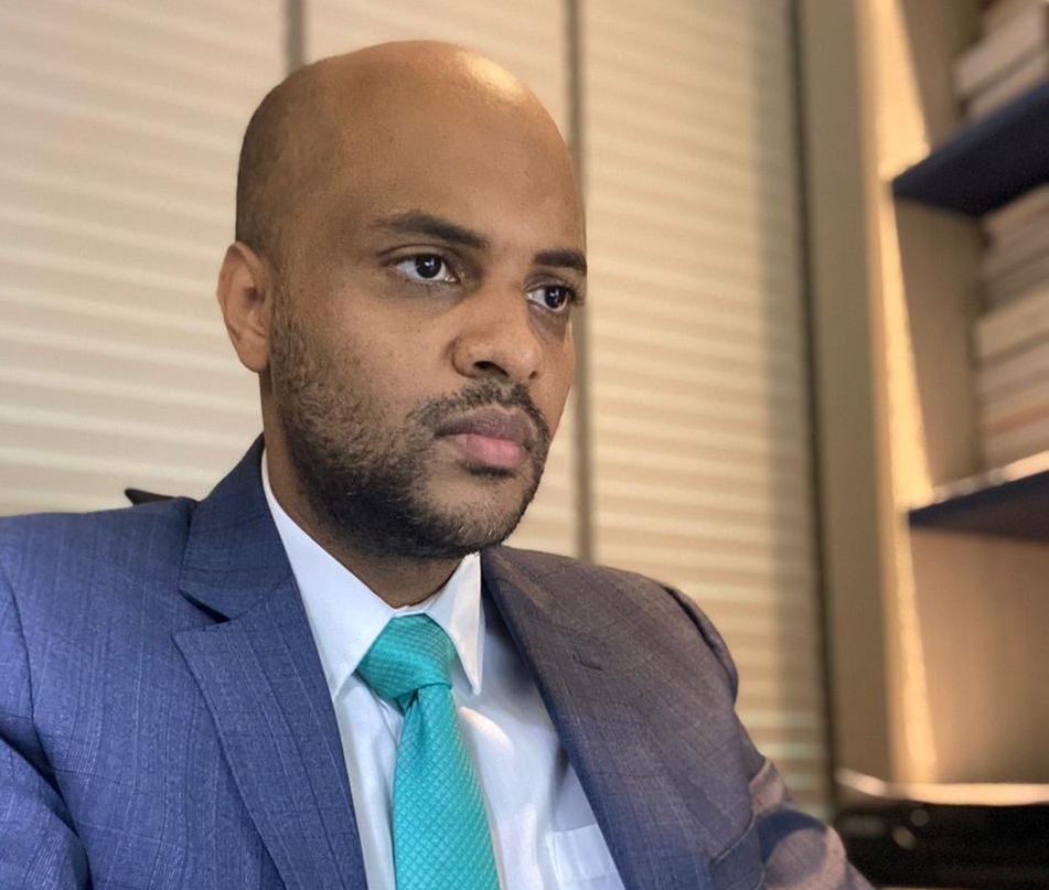 Comentário racista contra jogador do Santos dá em condenação de autor e rádio, em ação amazonense Comentário racista contra jogador do Santos dá em condenação de autor e rádio, em ação amazonense