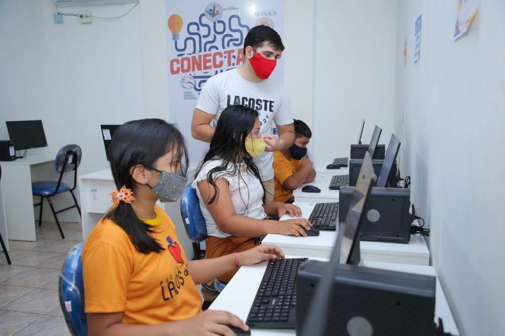 Amazonas entrega cerca de R$ 140 mil por meio de edital para setor social Amazonas entrega cerca de R$ 140 mil por meio de edital para setor social