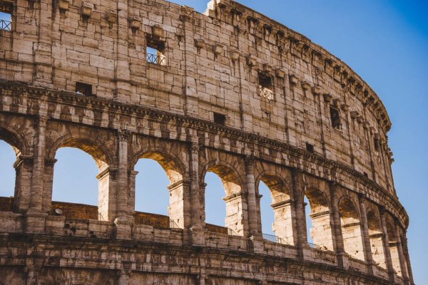 Governo da It&aacute;lia pede a turistas que reservem suas f&eacute;rias para visitar o pa&iacute;s