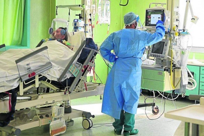 Problemas neurológicos atingem 80% dos pacientes internados Problemas neurológicos atingem 80% dos pacientes internados