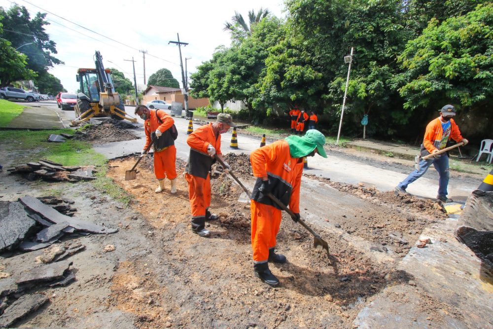 David Almeida acompanha trabalhos do pacote de &lsquo;Obras de Inverno&rsquo; na zona Centro-Sul