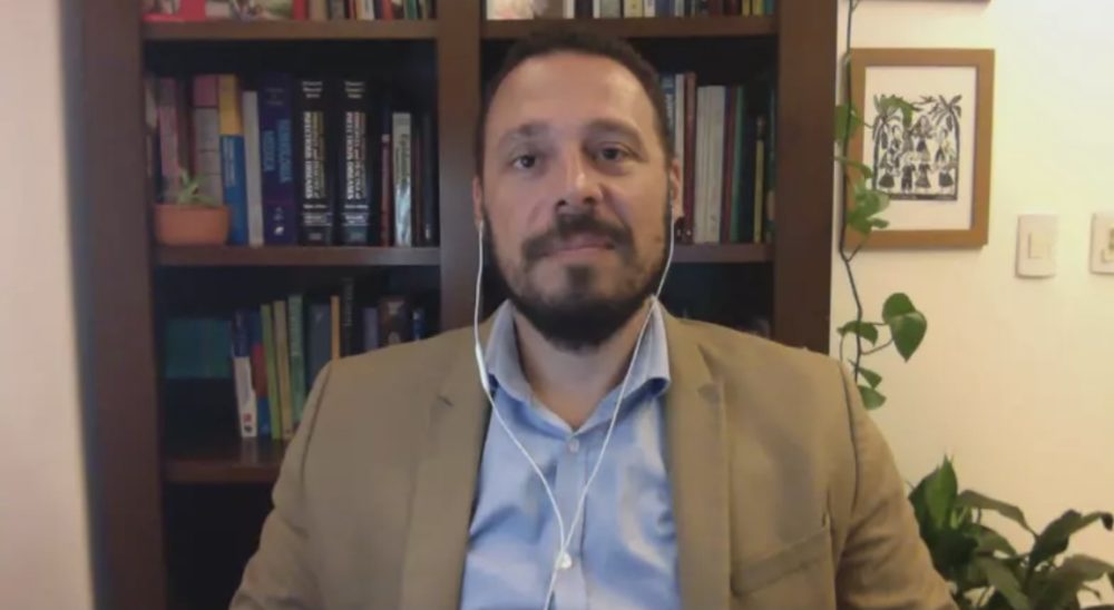 'Chance de ocorrer novas mutações da Covid é enorme', diz pesquisador da Fiocruz 'Chance de ocorrer novas mutações da Covid é enorme', diz pesquisador da Fiocruz