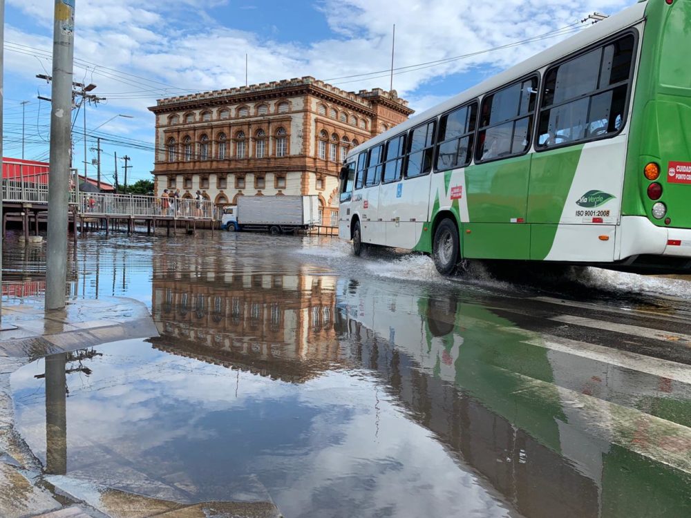 Seis centímetros separam 2021 da maior enchente do rio Negro; marca pode ser batida sexta Seis centímetros separam 2021 da maior enchente do rio Negro; marca pode ser batida sexta