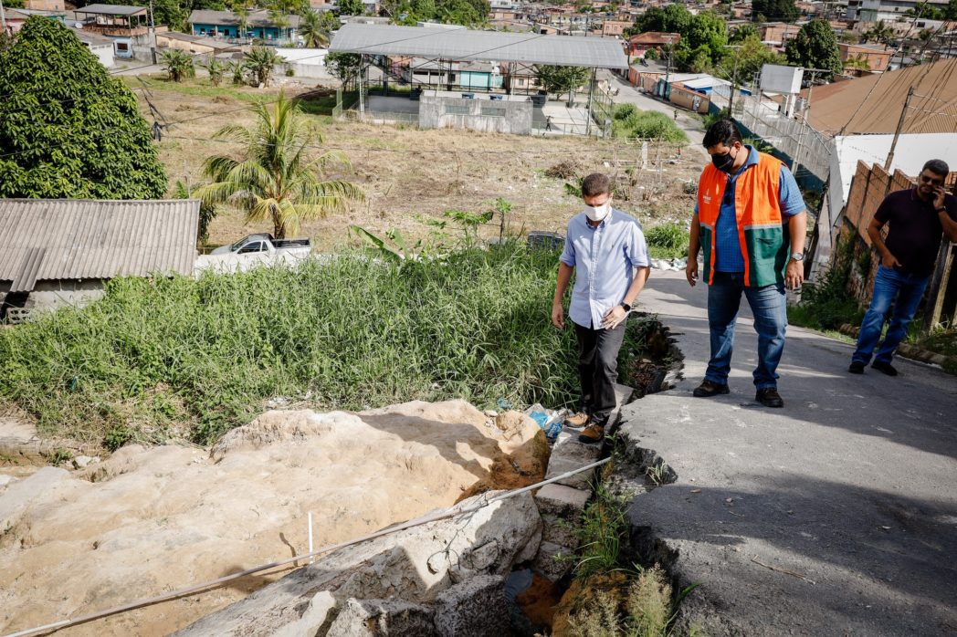 Marcos Rotta fiscaliza frentes de obras da prefeitura nas zonas Leste e Norte Marcos Rotta fiscaliza frentes de obras da prefeitura nas zonas Leste e Norte