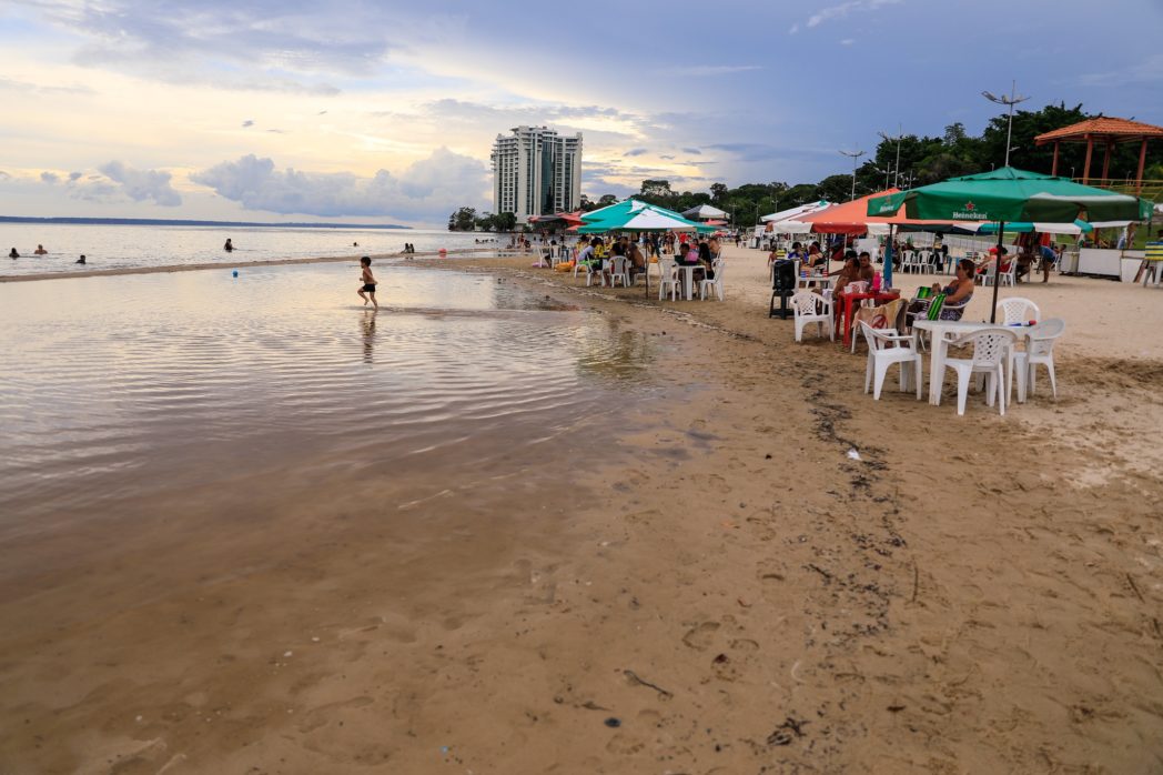 Praia da Ponta Negra fica interditada de quinta at&eacute; domingo, atendendo a decreto do prefeito