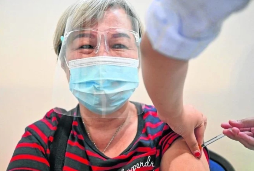 Vacina da Pfizer tem menor efic&aacute;cia contra variante indiana