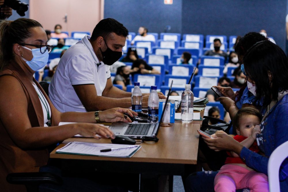 Prefeitura anuncia mais 16,5 mil vagas para remanejamento do Bolsa Universidade; 11,6 mil são classificados Prefeitura anuncia mais 16,5 mil vagas para remanejamento do Bolsa Universidade; 11,6 mil são classificados