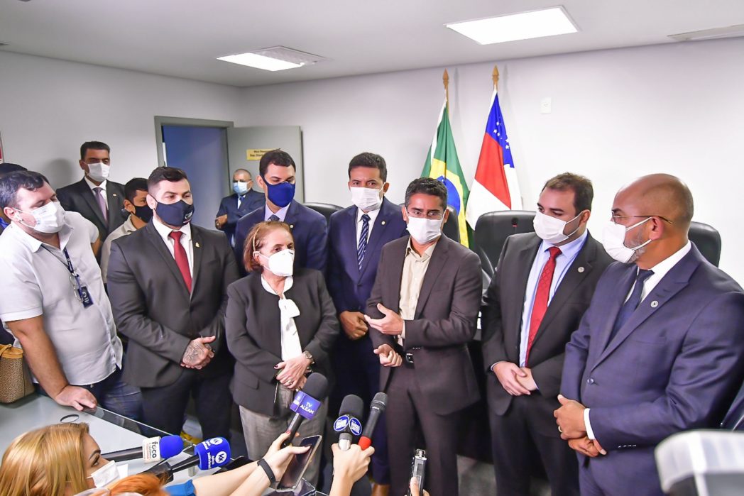 David Almeida se reúne na Aleam para tratar sobre armamento da guarda municipal David Almeida se reúne na Aleam para tratar sobre armamento da guarda municipal