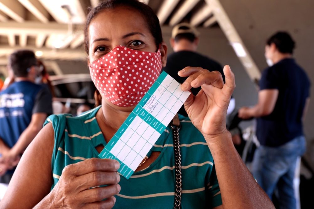 Intensificação tem mais de 15 mil vacinados em Manaus, na primeira hora de atendimento Intensificação tem mais de 15 mil vacinados em Manaus, na primeira hora de atendimento