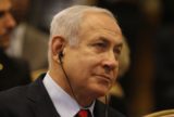 Julgamento de Netanyahu por corrupção será retomado em Israel neste domingo (12)