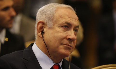 Julgamento de Netanyahu por corrupção será retomado em Israel neste domingo (12)