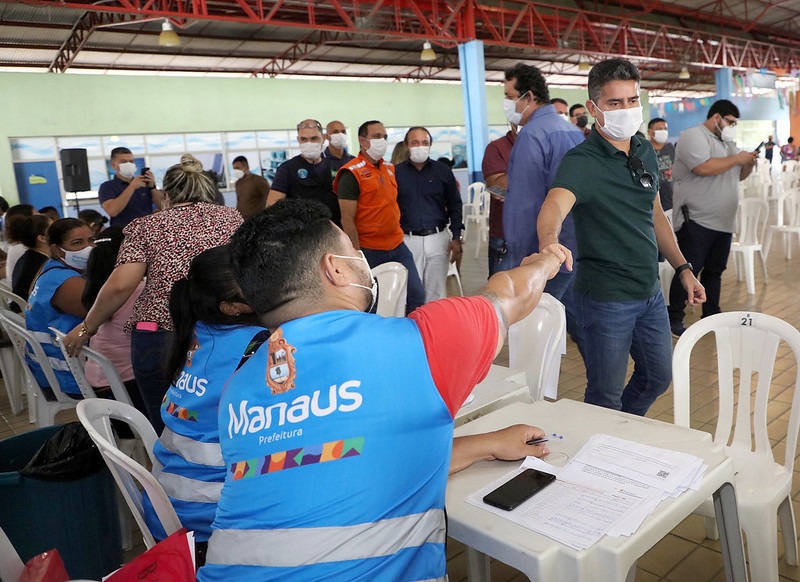 David Almeida anuncia meta de vacinar 100% da população de Manaus até final de agosto David Almeida anuncia meta de vacinar 100% da população de Manaus até final de agosto