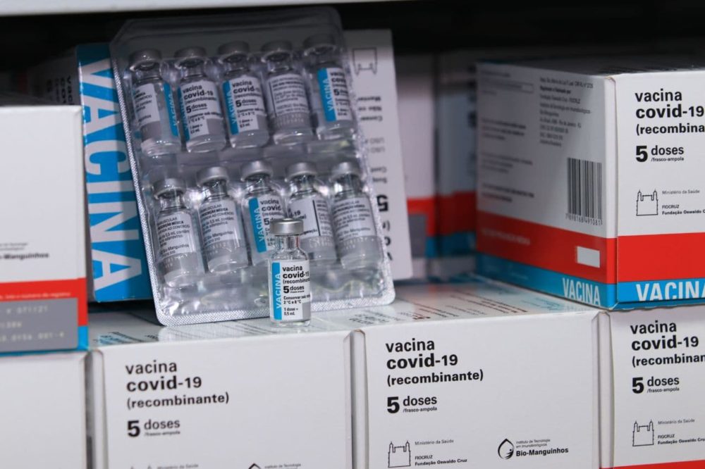 Amazonas recebe mais 94 mil doses de vacina contra Covid Amazonas recebe mais 94 mil doses de vacina contra Covid