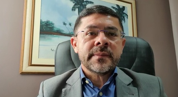 Prefeito acata recomendação do MPAM e exonera servidores públicos Prefeito acata recomendação do MPAM e exonera servidores públicos