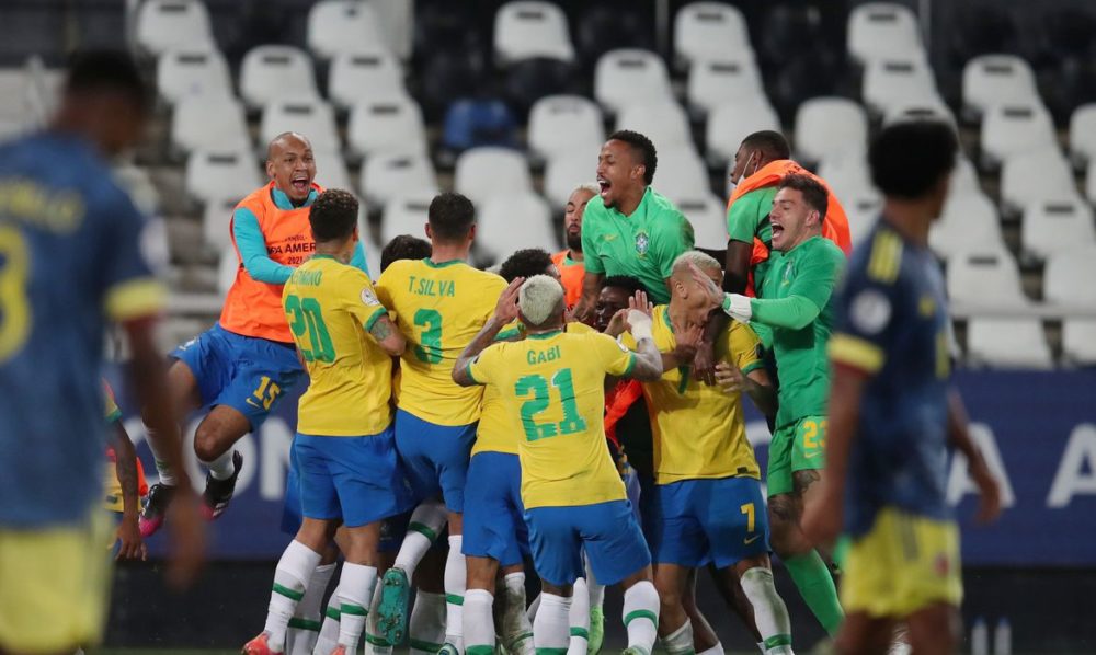 Copa América: Brasil vence Colômbia no fim em duelo com gol polêmico Copa América: Brasil vence Colômbia no fim em duelo com gol polêmico