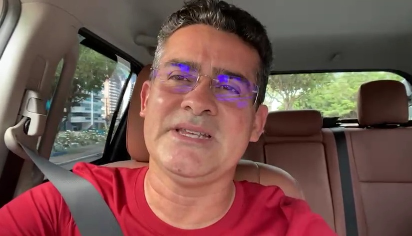 David Almeida anuncia vacinação para faixa de 33 anos ou mais David Almeida anuncia vacinação para faixa de 33 anos ou mais