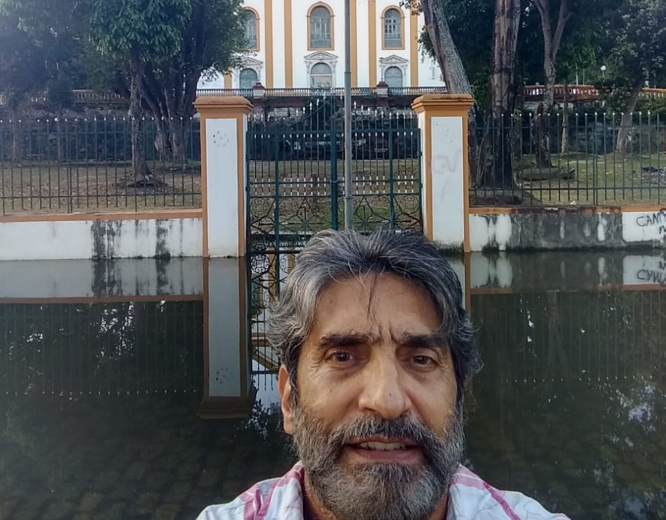 Em live, Otoni Mesquita lança a segunda edição de 'La Belle Vitrine', neste sábado Em live, Otoni Mesquita lança a segunda edição de 'La Belle Vitrine', neste sábado