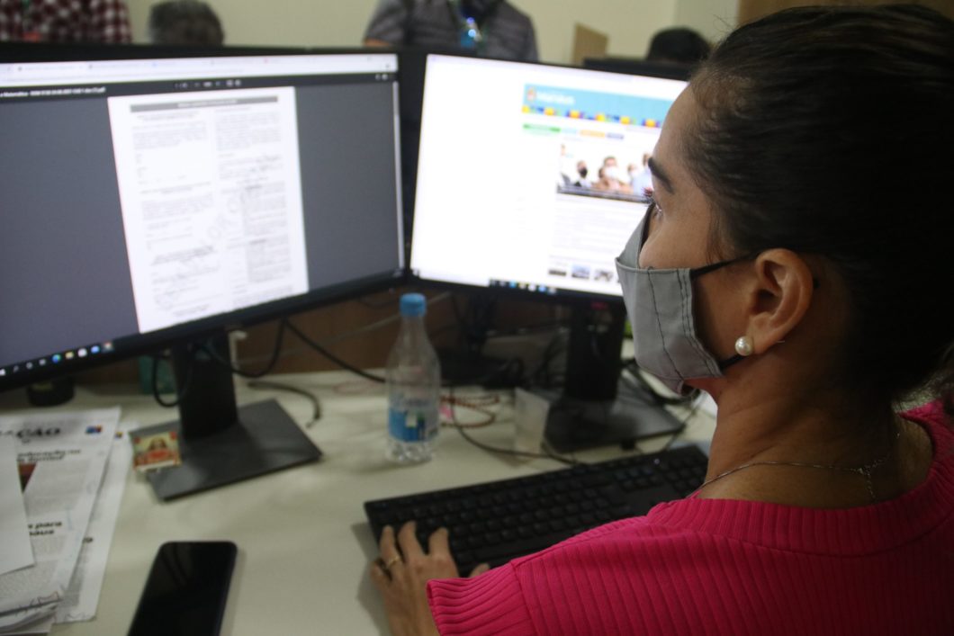 Prefeitura abre processo seletivo para professores de Ciências e Matemática Prefeitura abre processo seletivo para professores de Ciências e Matemática