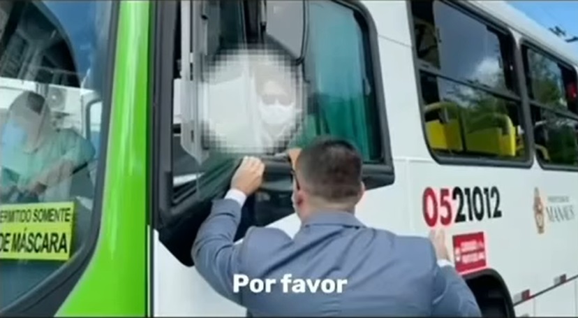Vereador que parou &ocirc;nibus para idosa &eacute; amea&ccedil;ado de &lsquo;surra de cinto&rsquo; por sindicalistas