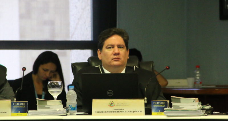 Conselheiro suspende pregão eletrônico da Semed para compra de tecnologia Conselheiro suspende pregão eletrônico da Semed para compra de tecnologia