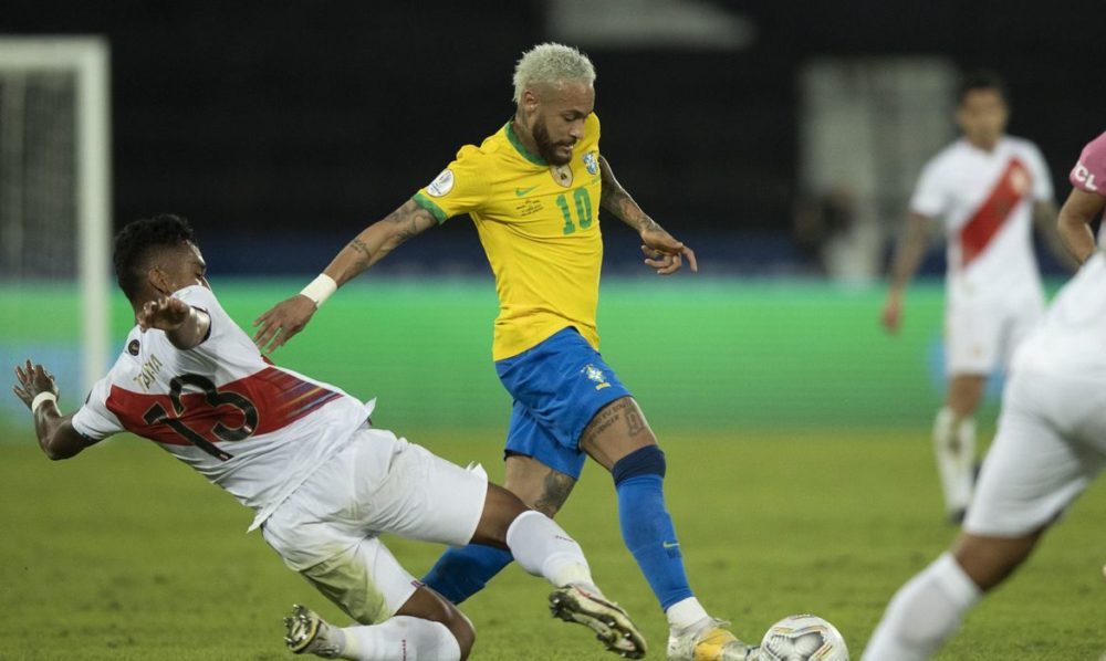 Brasil e Peru decidem vaga na final da Copa América nesta segunda Brasil e Peru decidem vaga na final da Copa América nesta segunda