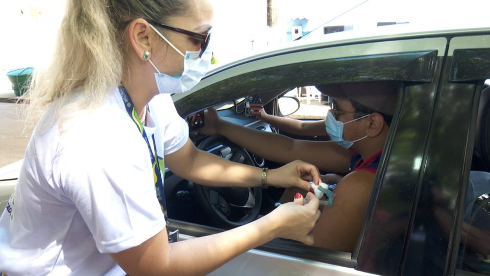 Governo monta drive-thru nos cinco municípios que recebem mutirão Vacina Amazonas Governo monta drive-thru nos cinco municípios que recebem mutirão Vacina Amazonas