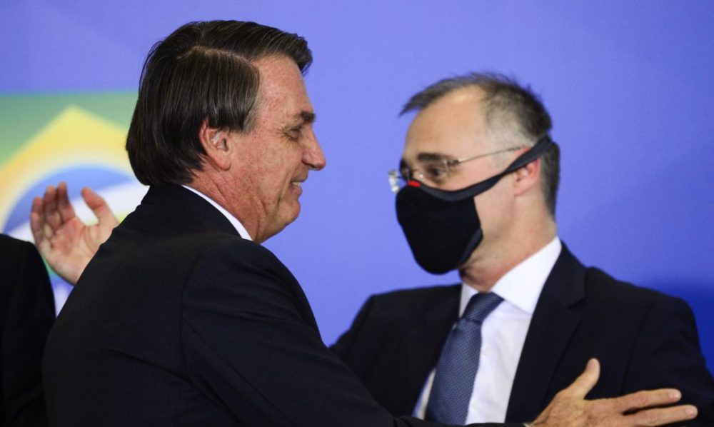 Bolsonaro indica André Mendonça ao Supremo Tribunal Federal Bolsonaro indica André Mendonça ao Supremo Tribunal Federal