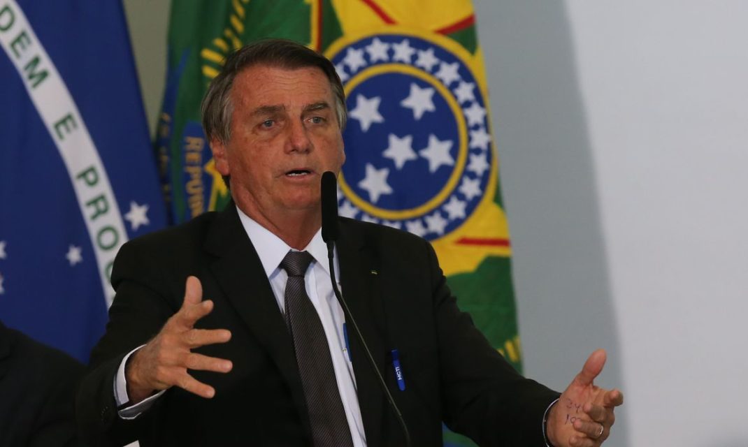 Bolsonaro confirma Ciro Nogueira na Casa Civil e Onyx em Emprego e Previd&ecirc;ncia