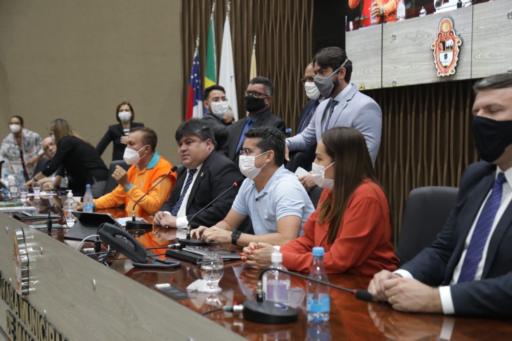 Em visita &agrave; CMM, David Almeida destaca harmonia entre poderes e promete mais avan&ccedil;os em Manaus