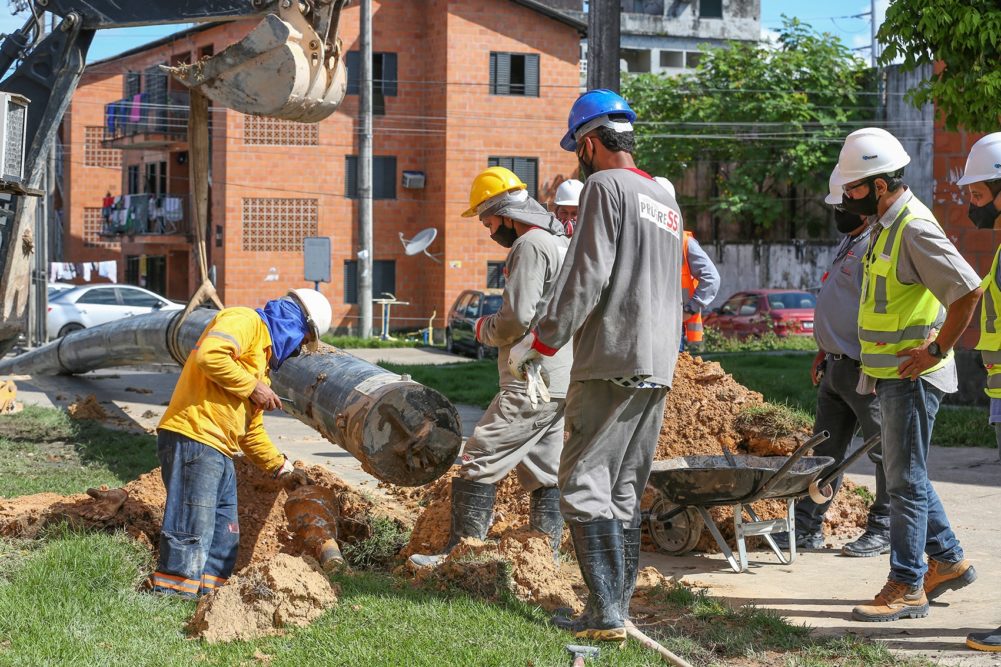 Prosamim já construiu mais de 180km de redes de coleta de esgoto na capital Prosamim já construiu mais de 180km de redes de coleta de esgoto na capital