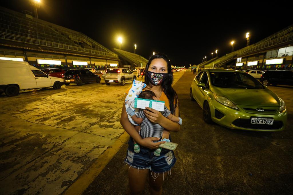 Vacina Amazonas: em 15h, mais de 40 mil pessoas foram vacinadas contra Covid Vacina Amazonas: em 15h, mais de 40 mil pessoas foram vacinadas contra Covid