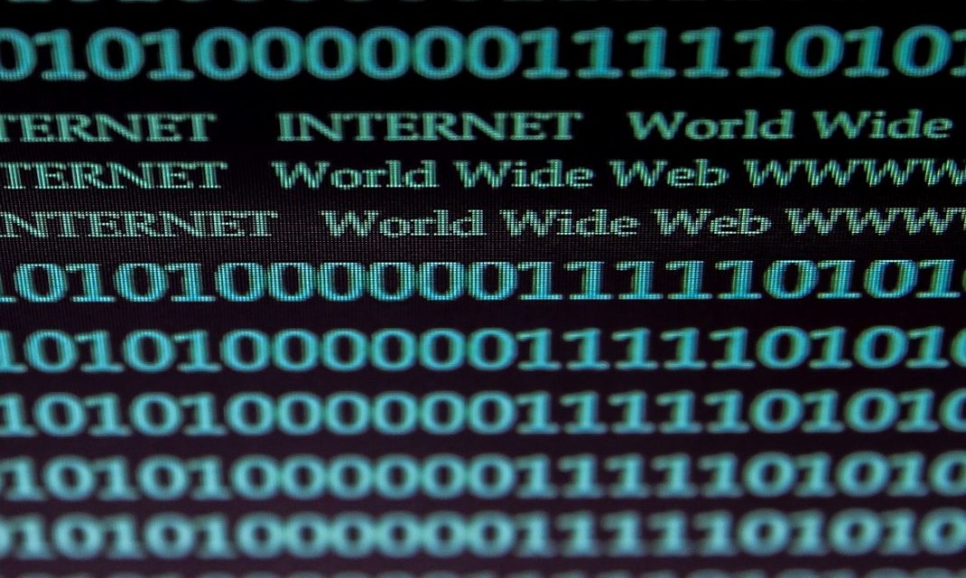 Interrupção geral de serviços de internet afeta usuários brasileiros Interrupção geral de serviços de internet afeta usuários brasileiros