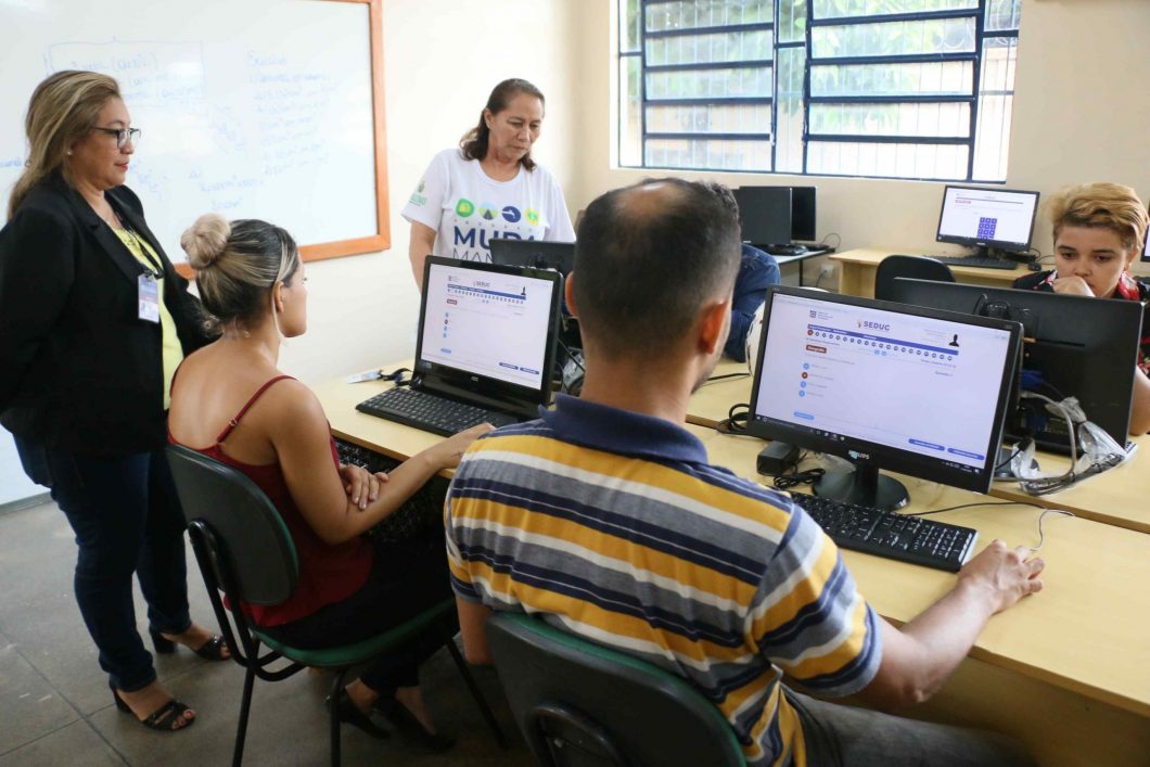 Seduc abre vagas do Provão Eletrônico para pessoas com deficiências Seduc abre vagas do Provão Eletrônico para pessoas com deficiências