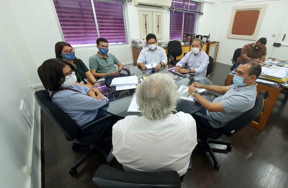 Prefeitura discute revitaliza&ccedil;&atilde;o da pra&ccedil;a e de terminal de &ocirc;nibus da Matriz dentro do &lsquo;Nosso Centro&rsquo;