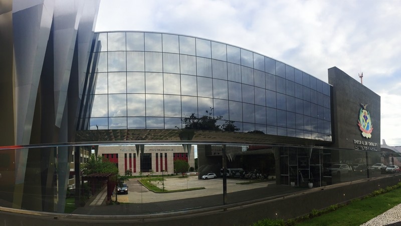 Mais de 15 mil candidatos realizam concurso do TCE-AM nesta quarta