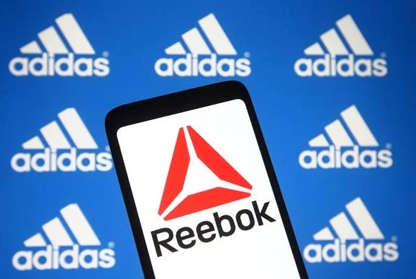 Adidas anuncia venda da Reebok para empresa dona da Forever 21