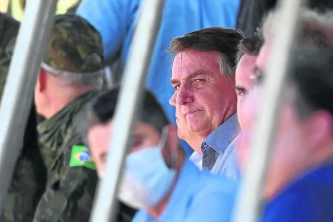 Bolsonaro deve negar reunião com governadores para evitar desgastes