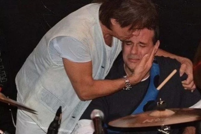 Filho de Roberto Carlos, Dudu Braga, morre de câncer em SP