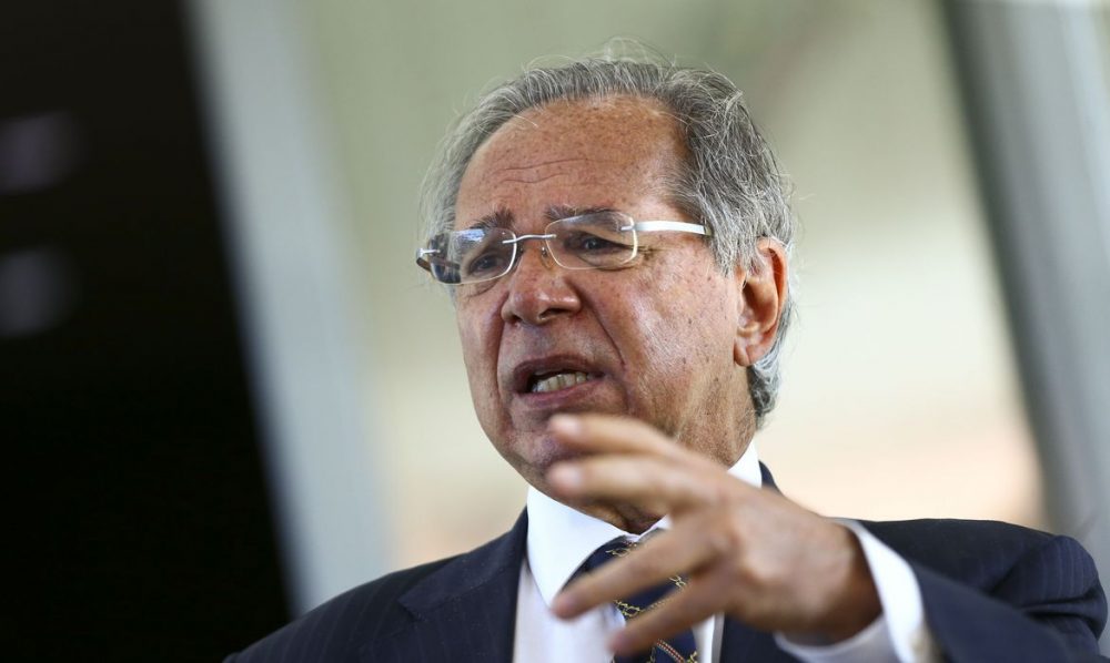Ministro defende aumento 'modesto e moderado' para Bolsa Família