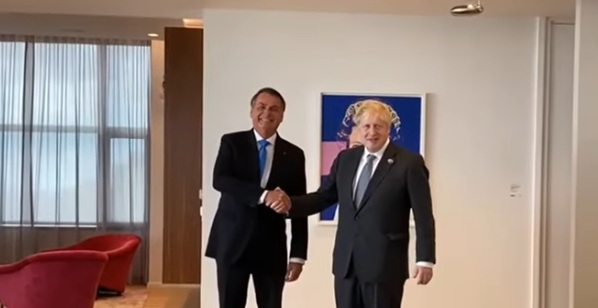 'Estamos trabalhando juntos em vacinas', diz Boris após encontro com Bolsonaro