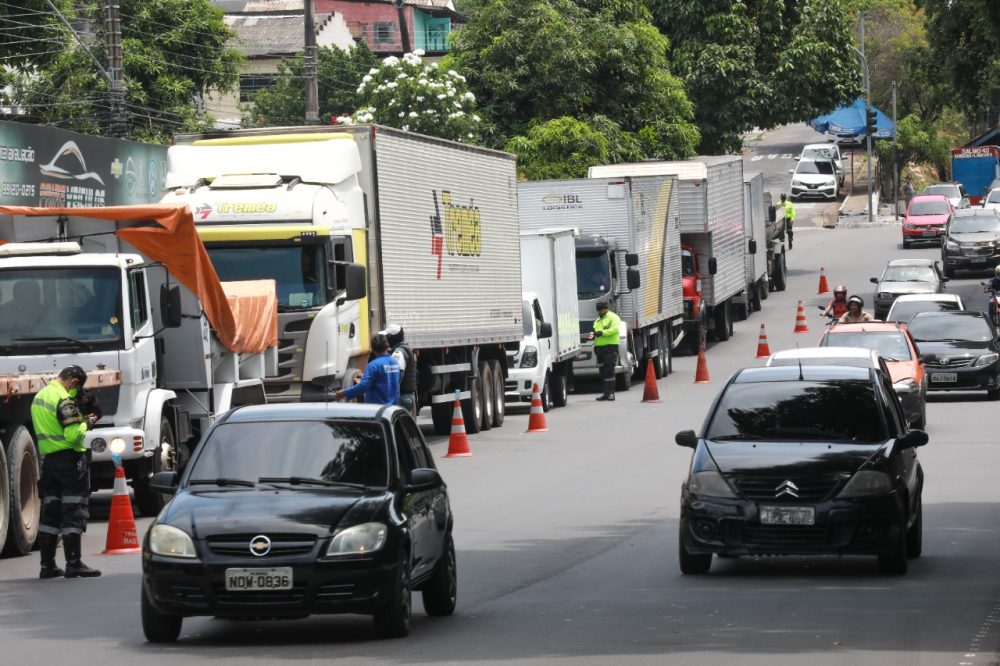 Prefeitura realiza mais uma operação 'Carga Pesada’ para coibir circulação de veículos irregulares