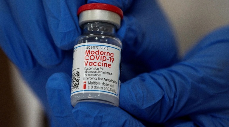 CEO da Moderna diz que pandemia de Covid-19 pode acabar em um ano