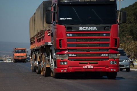 ANTT lança ferramenta para consulta de multas de transporte rodoviário de cargas e passageiros
