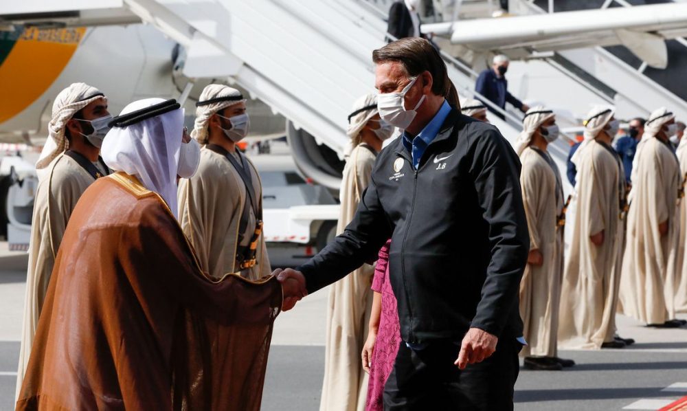 Jair Bolsonaro se reúne com emir de Dubai