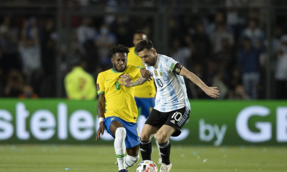 Cheio de desfalques, Brasil visita Argentina pelas Eliminatórias